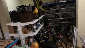 Металлопрофильные стеллажи белые для магазина