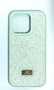 Силиконовый чехол с стразами для iPhone 15 Pro (Салатовый)